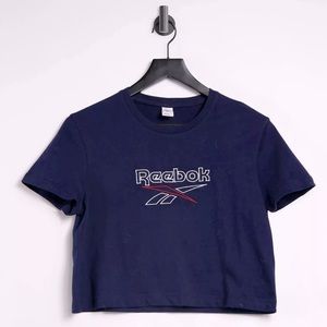 Reebok | Large logo cropped T-shirt in navy